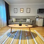 Apart-hotel Play Sport House *